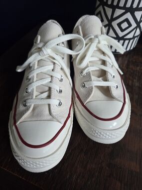 Converse Canvas Low-Top Sneakers - Cream with Red Trim